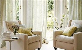 選擇窗簾色調有講究，炎炎夏日給你不一樣的清涼