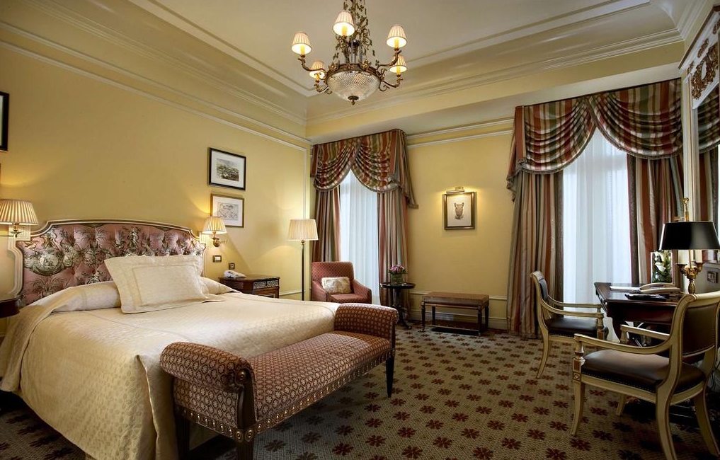 星級(jí)酒店窗簾怎么選？酒店用什么窗簾？