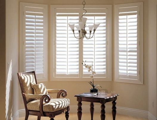 百葉窗選擇有竅門，應(yīng)與墻壁色相搭配